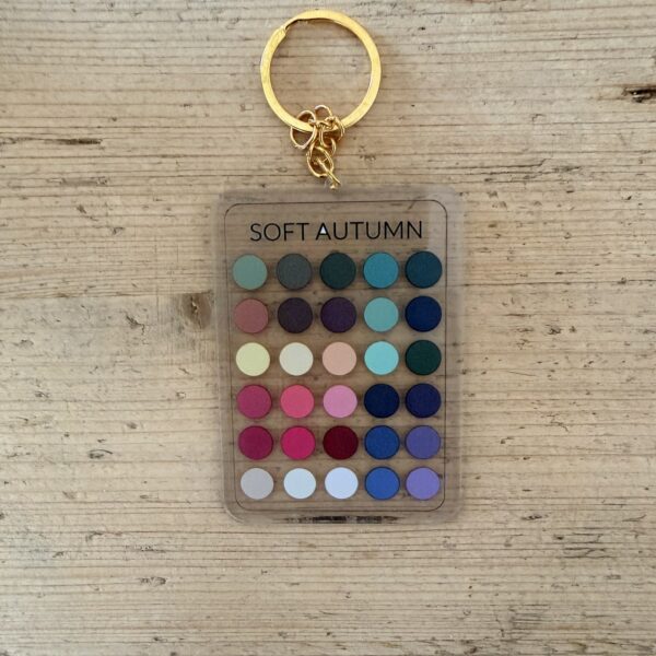 Llavero de colorimetría Otoño Suave (Soft Autumn) — 30 colores de su paleta en acrílico